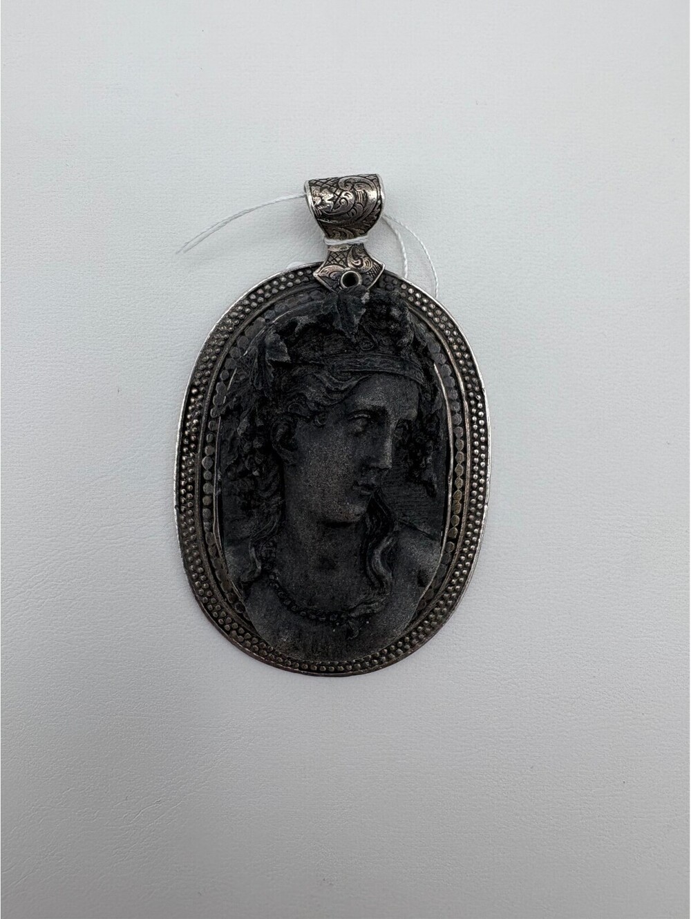 Jet and 925 Sterling Silver Cameo